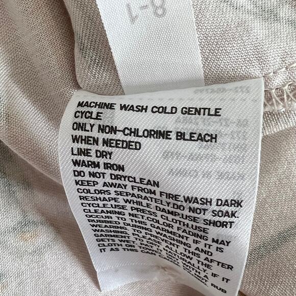 Uniqlo Womens Pajama Top XL Pink Floral Button Up Rayon Sleepwear Lounge Blouse - Picture 6 of 6